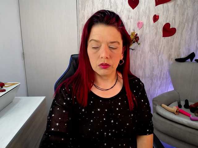 BlancaWild's BongaCams show and profile