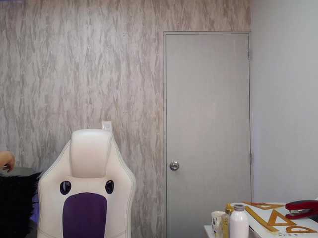 BlancaWild's BongaCams show and profile