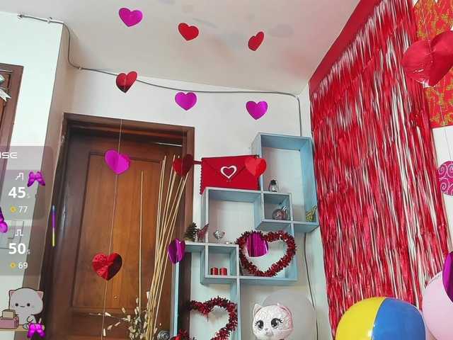 DestinyHills's BongaCams show and profile