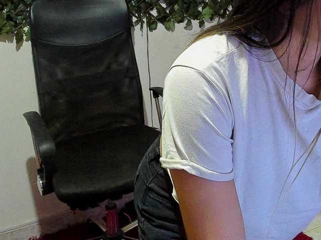  DestinyHills chat room