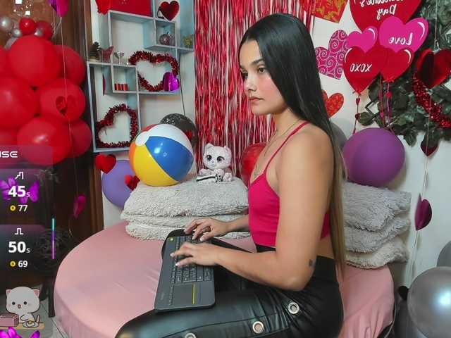 DestinyHills's BongaCams show and profile