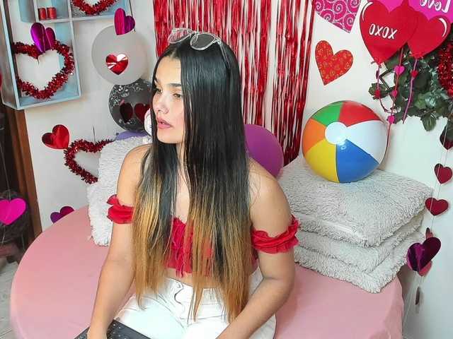 DestinyHills's BongaCams show and profile