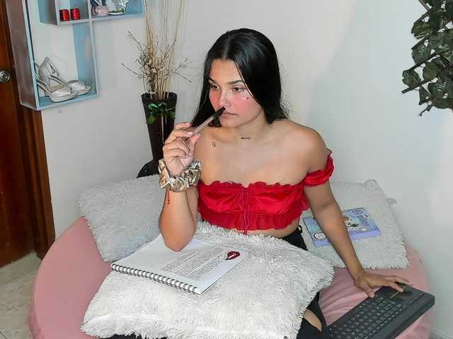 DestinyHills's BongaCams show and profile