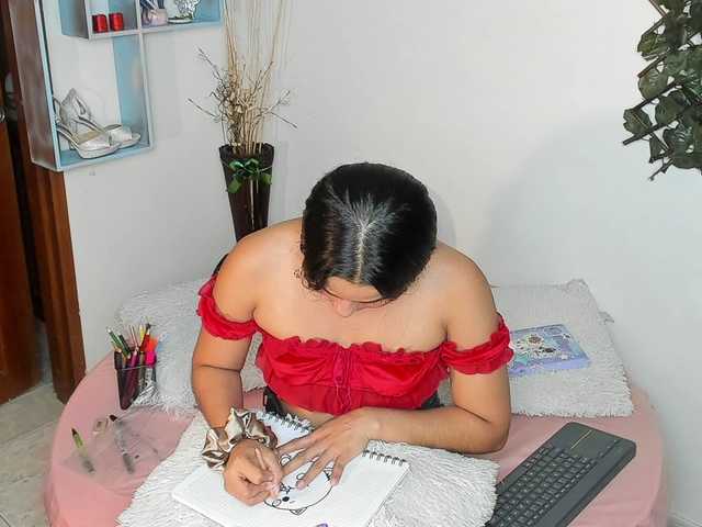 DestinyHills's BongaCams show and profile