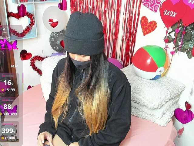 DestinyHills's BongaCams show and profile