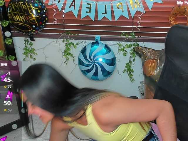 DestinyHills's BongaCams show and profile