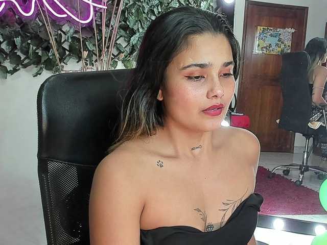 DestinyHills Live Cam on BongaCams