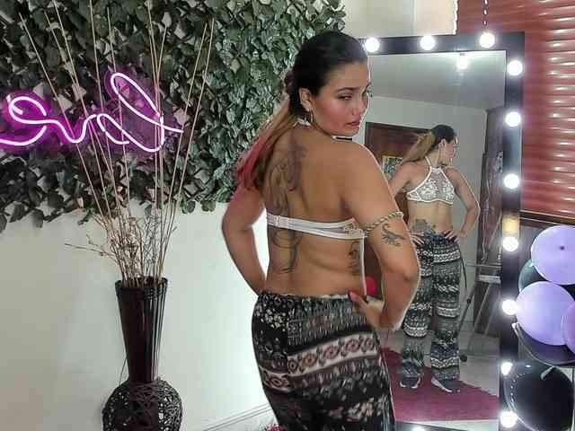 DestinyHills Live Webcam on BongaCams