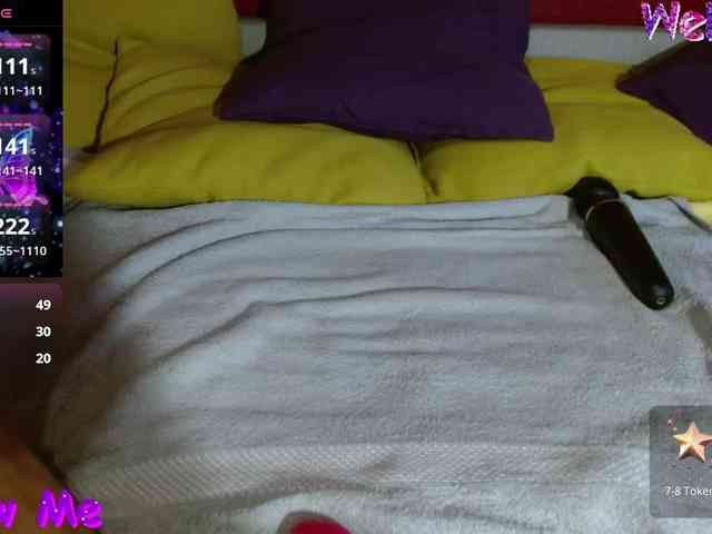 naked chat LoverVicky