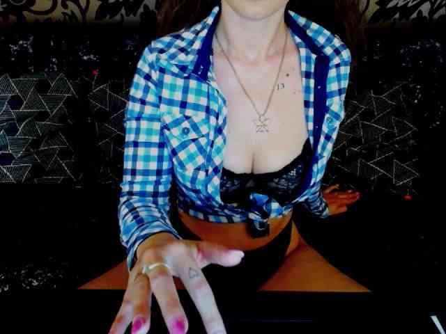 OneMika webcam