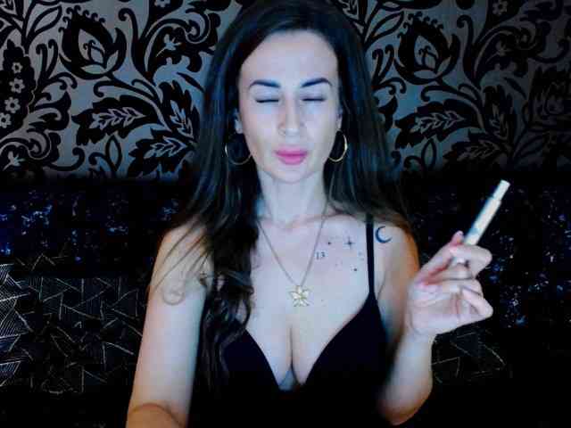 OneMika webcam