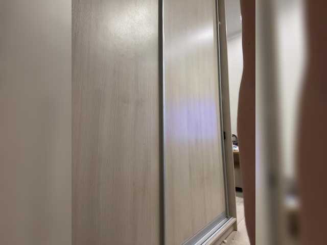 Essss33331's BongaCams show and profile