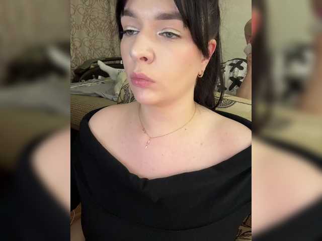 HellMor from BongaCams