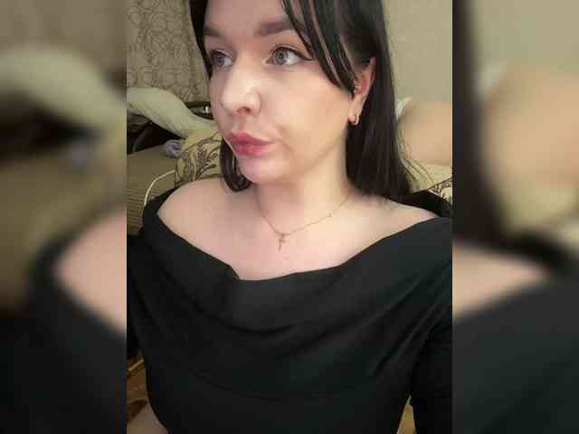 HellMor Live Webcam on {site_name}