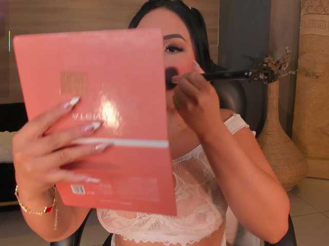 MiaRoberts1 from BongaCams