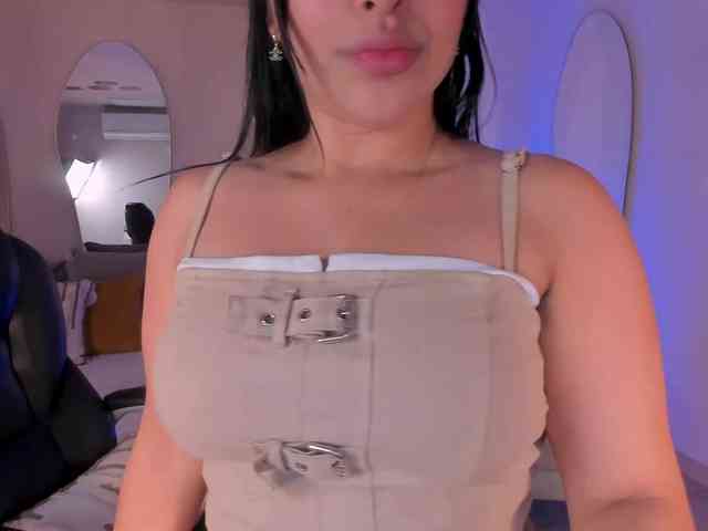cam live sex MiaRoberts1