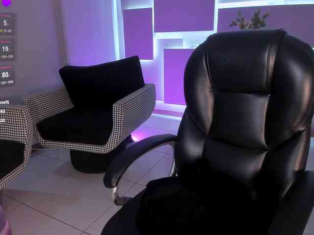 MiaRoberts1 MiaRoberts1