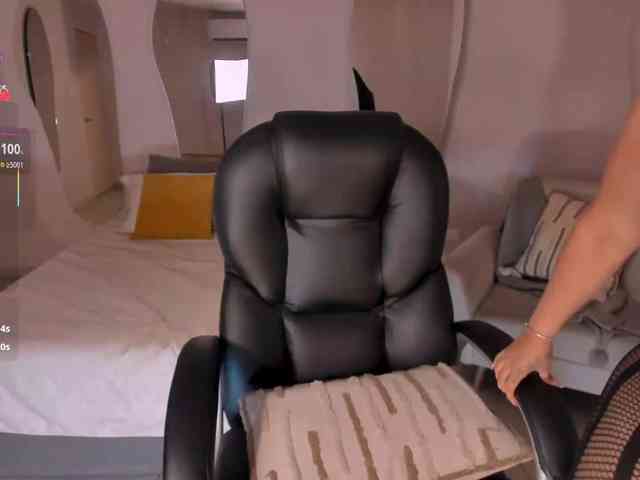 MiaRoberts1 MiaRoberts1