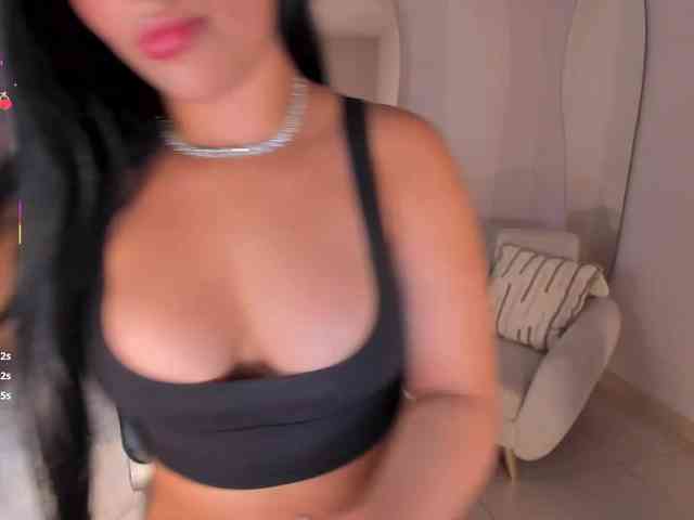 MiaRoberts1 MiaRoberts1