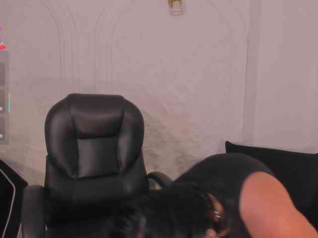 MiaRoberts1 MiaRoberts1