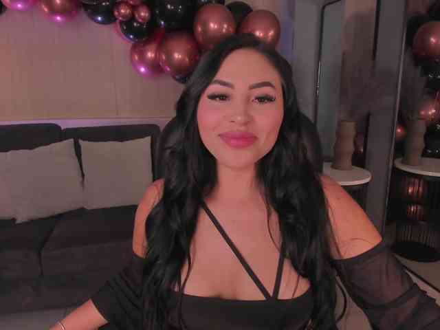 MiaRoberts1 MiaRoberts1