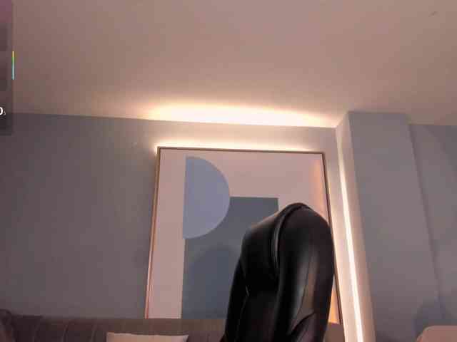 MiaRoberts1 webcam