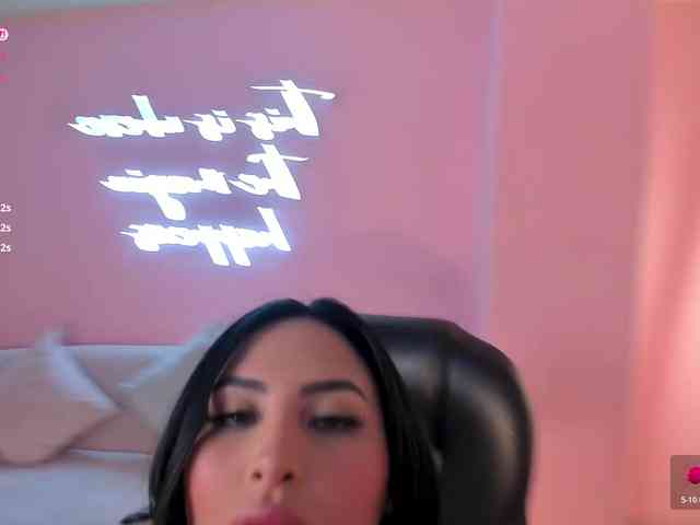 MiaRoberts1 MiaRoberts1