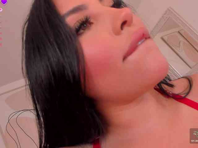 MiaRoberts1 MiaRoberts1