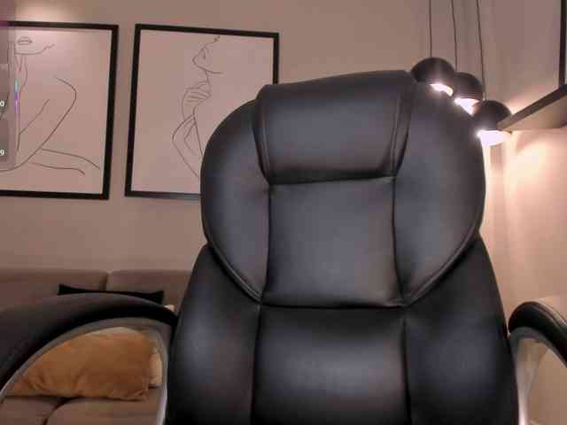 MiaRoberts1 MiaRoberts1