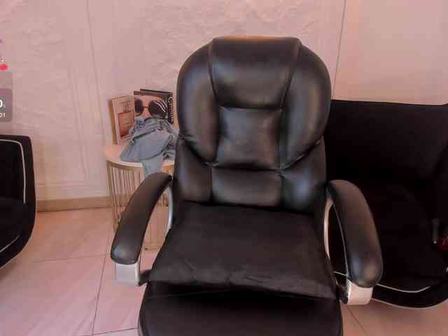 MiaRoberts1 MiaRoberts1