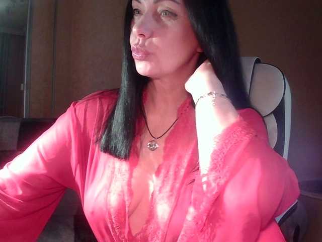 RoxolanaNiks's BongaCams show and profile