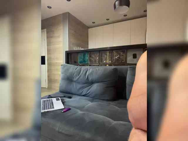 xxx cam chat No-Face-Guy