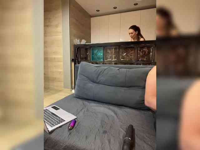 videochat nude No-Face-Guy