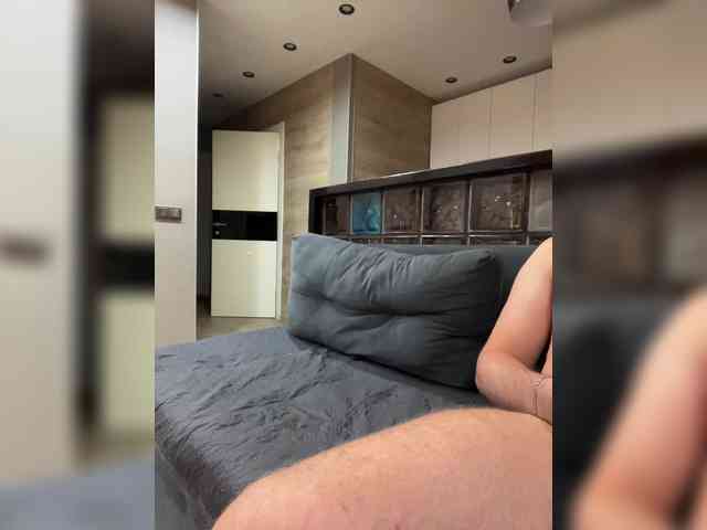 live sex chat room No-Face-Guy