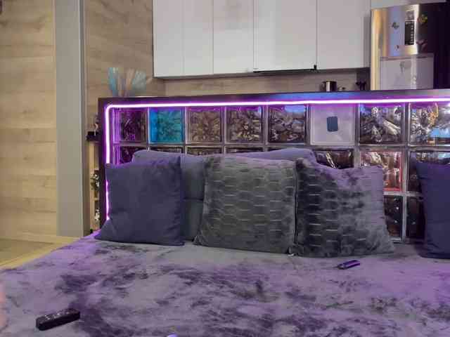 Love-me-miss Love-me-miss