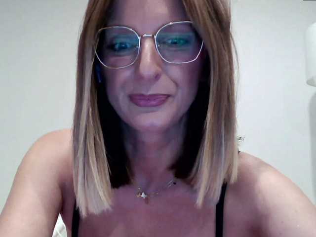 RachellaFox webcam bongacams model stream image