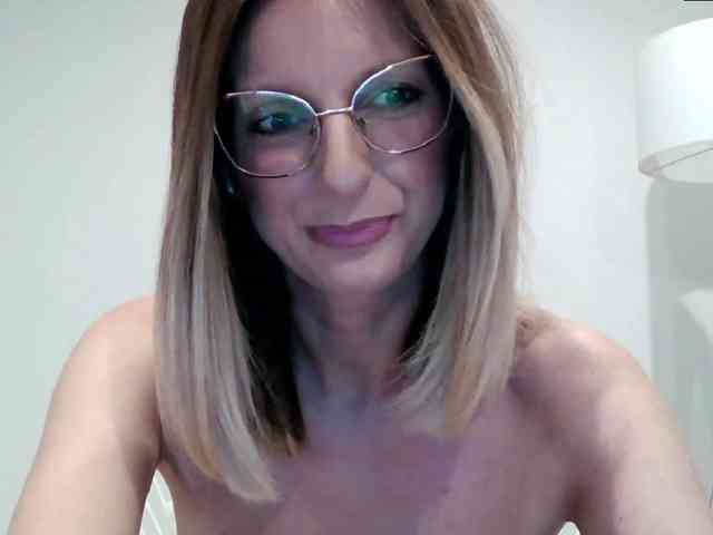 RachellaFox webcam