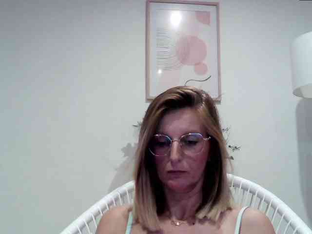 RachellaFox webcam