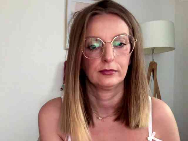 RachellaFox RachellaFox