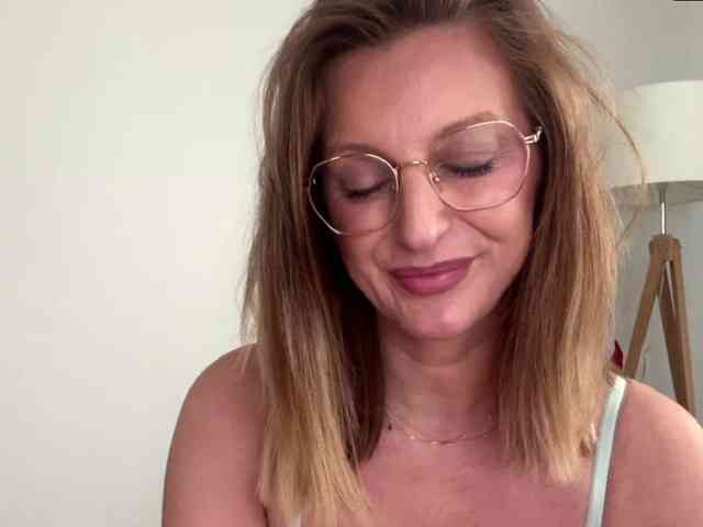 RachellaFox RachellaFox