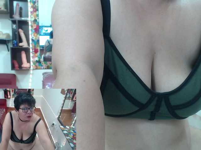 angellove266's BongaCams show and profile