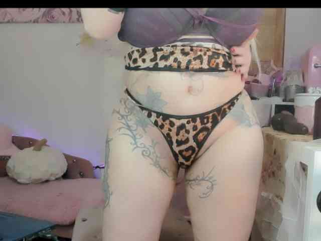 ElyinkPornsta webcam