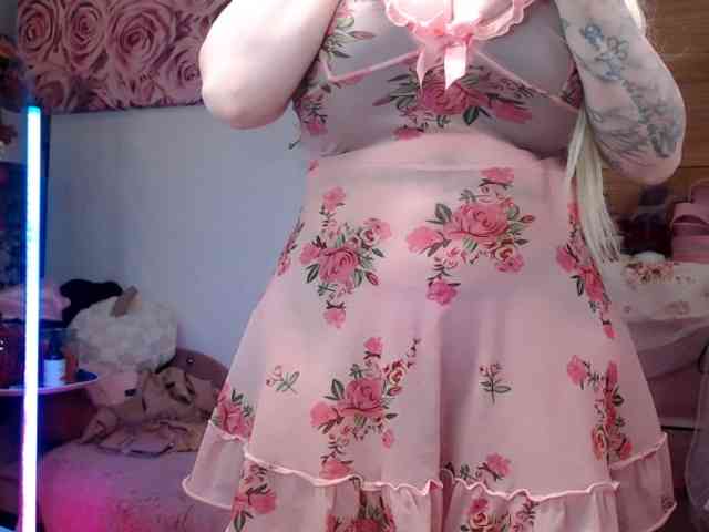 ElyinkPornsta webcam