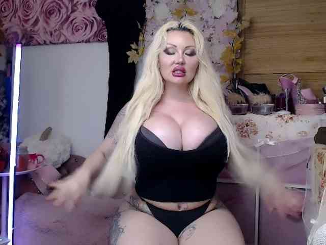 ElyinkPornsta webcam