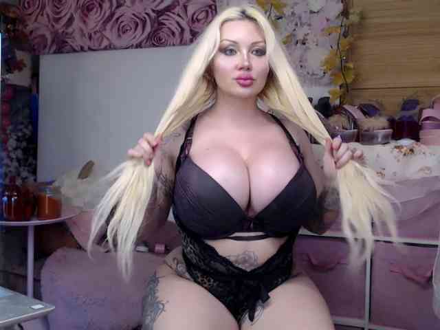 ElyinkPornsta webcam