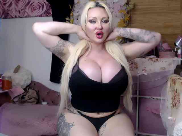 ElyinkPornsta webcam