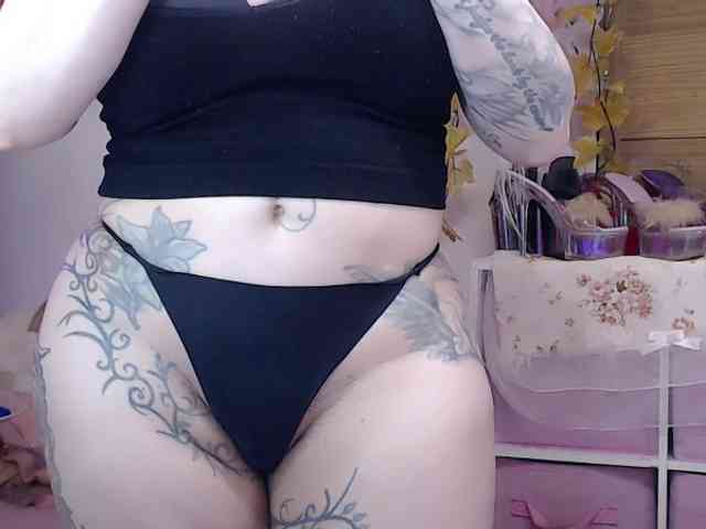 ElyinkPornsta webcam