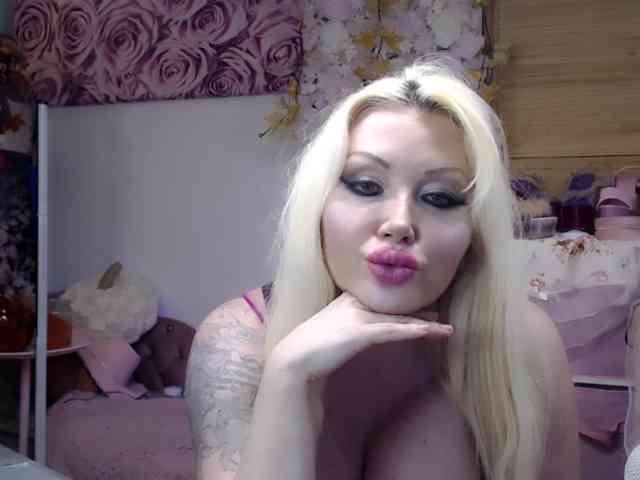 ElyinkPornsta webcam