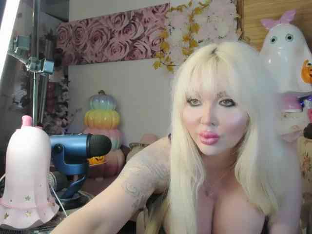 ElyinkPornsta webcam