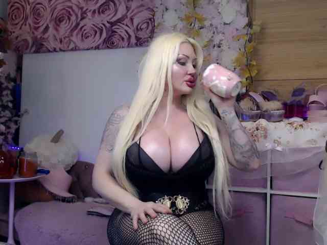 ElyinkPornsta webcam